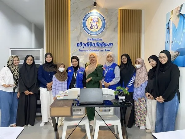Suasana KKN Internasional Mahasiswi Unismuh Makassar di Thailand (Dok: Ist).
