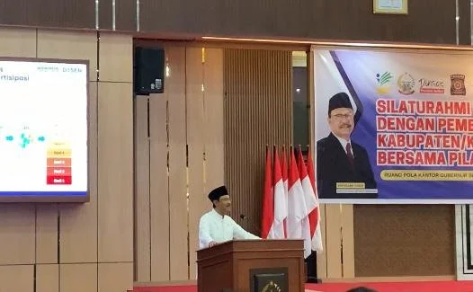 Menteri Sosial Saifullah Yusuf di Kantor Gubernur Sulsel (dok. Syamsi/KabarMakassar)