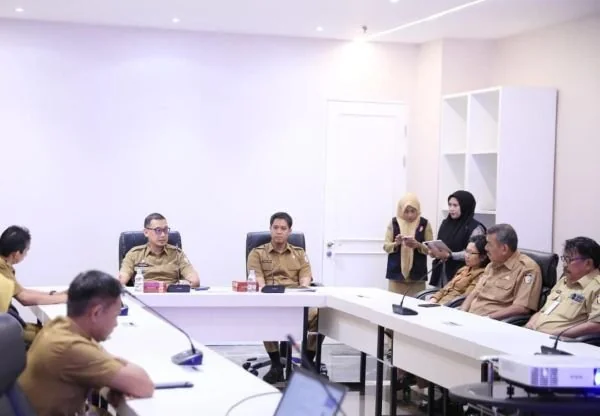 Sekretaris Daerah (Sekda) Makassar, Andi Zulkifly saat Menjadi Penguji Pegawai Teladan. Dok. Nursinta