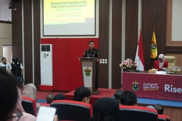 Kepala BPOM RI, Taruna Ikrar (Dok : Ist).