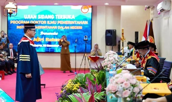 Sekprov Sulsel, Jufri Rahman pada sidang promosi doktoral di Jakarta (Dok: Ist)