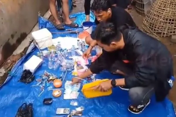 Penggerebekan markas narkoba di Kota Makassar (Dok : Ist).
