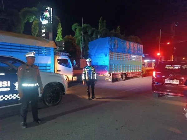 personel ditlantas Polda Sulbar saat melakukan patroli (Dok:Ist)