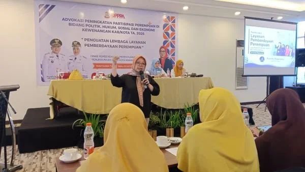 Narasumber dari YASMIB Sulawesi, Rosniaty Panguriseng (Dok: Sinta KabarMakassar).