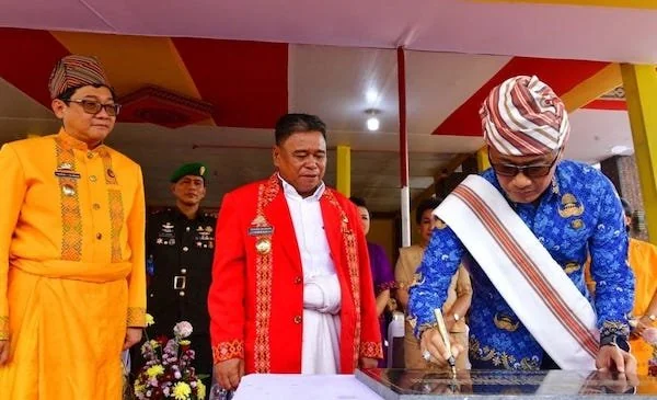 Pj Gubernur Sulsel, Prof Zudan Arif Fakrulloh saat menghadiri Peringatan Hari Jadi ke-16 Toraja Utara (Dok: Int)