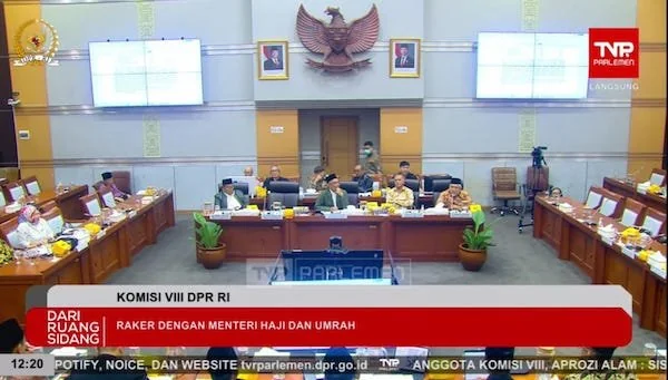 Tangkapan Layar Komisi VIII DPR RI Raker dengan menteri Haji dan Umrah RI, (Dok: Ist).