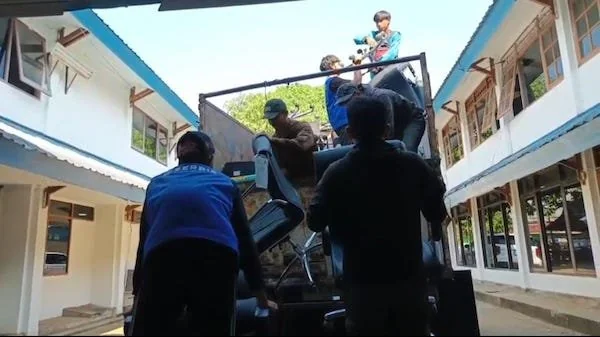 Suasana Sekretariat DPRD Kota Makassar Mulai Berkemas ke Gedung Sayap (Dok: KabarMakassar).