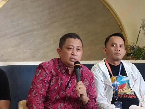 Kadispora Kota Makassar, Syamsul Bahri (Batik Merah), (Dok: Sinta KabarMakassar).