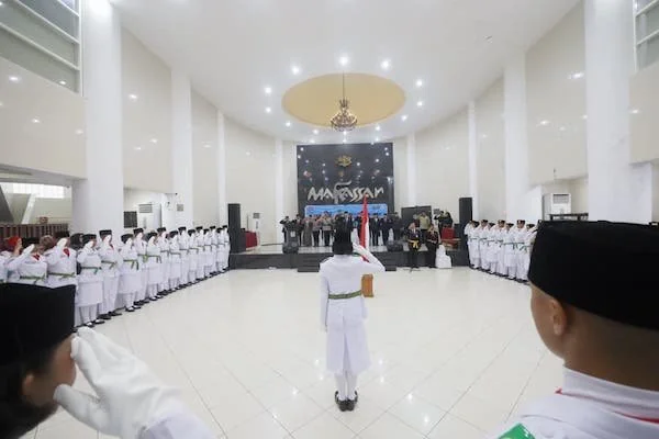 Pengukuhan 70 Anggota Paskibraka Kota Makassar tahun 2025, (Dok: Ist).