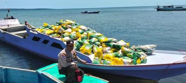 penyaluran beras SPHP ke dua Desa di Kepulauan Selayar (Dok:Ist)