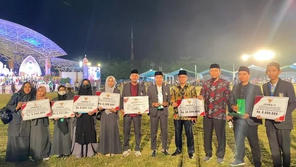 Makassar berhasil meraih juara umum kedua pada MTQ XXXIII Sulsel yang diselenggarakan di Kabupaten Takalar.