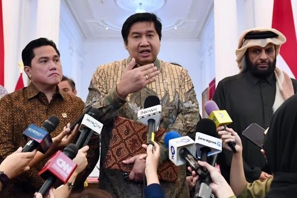 Menteri Perumahan dan Kawasan Permukiman (PKP) Maruarar Sirait dengan Investor Perumahan (SHK) Kerajaan Qatar Yang Mulia Sheikh Abdulaziz bin Abdulrahman Al Thani (Dok : Ist).