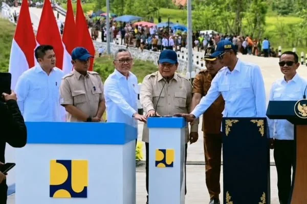 Presiden Prabowo Subianto meresmikan Program Instruksi Presiden (Inpres) Jalan Daerah 2025 (Dok: Ist)