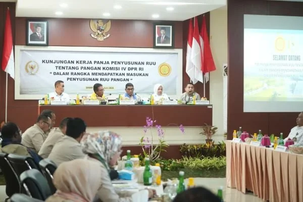 Wali Kota Makassar Munafri Arifuddin saat Menerima Kunjungan kerja Komisi IV DPR RI dalam rangka penyusunan RUU Pangan, (Dok: Ist).
