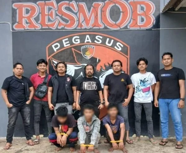 Tim Pegasus Resmob Satuan Reserse Kriminal (Reskrim) Polres Jeneponto berhasil menggulung komplotan spesialis pencurian dengan pemberatan (Curat). (Dok: Ist)