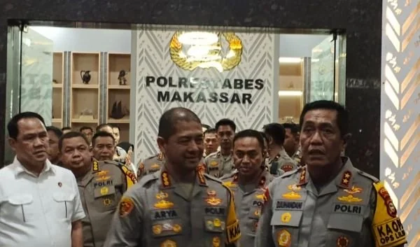 Kapolda setelah virtual conference di Polrestabes Makassar. (Dok: Dwiki)