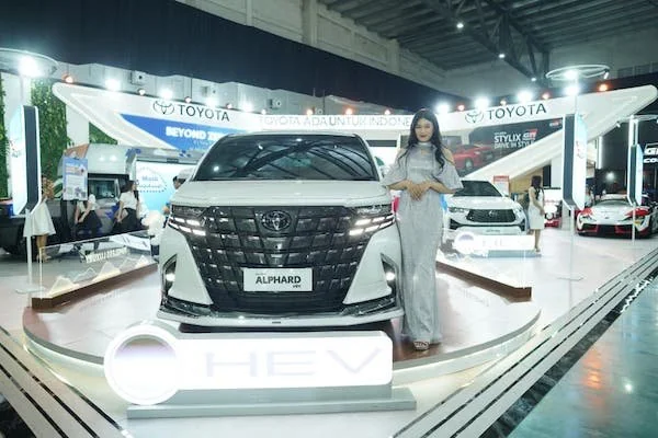 Toyota Hybrid jadi solusi masyarakat modern (Dok: Ist)