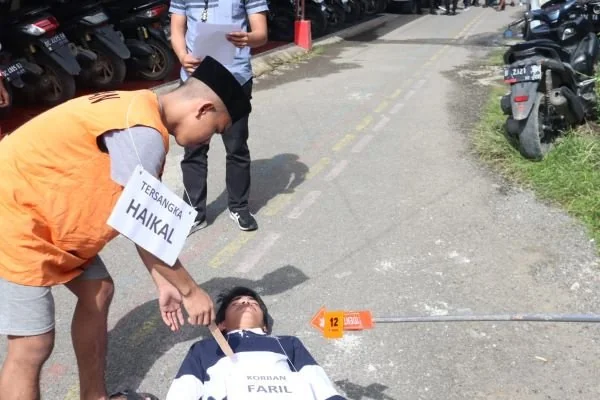 Rekonstruksi pembunuhan di Papalang (Dok : ist).