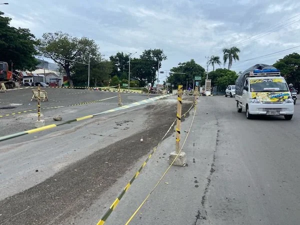 Kondisi terkini akses jalan simpang lima pasca diperbaiki Bupati Jeneponto. (Foto/ist).