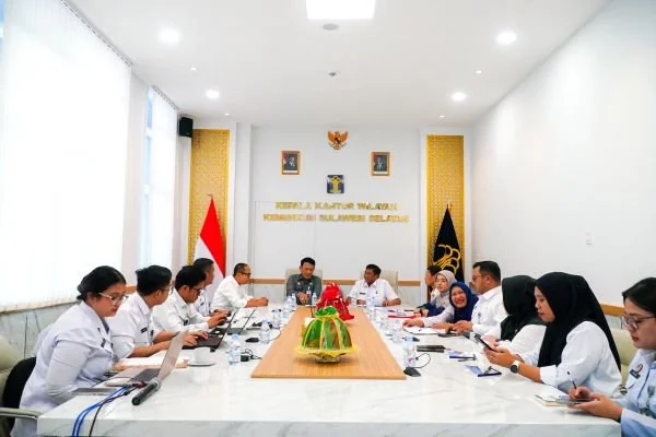 Kanwil Kemenkum Sulsel menerima kunjungan Tim Kementerian Koordinator Bidang Hukum, HAM, Imigrasi dan Pemasyarakatan (Dok : ist).