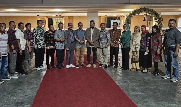 Warga Bulukumba tergabung di dalam kelompok atau paguyuban saat menyampaikan aspirasi (Dok : ist).