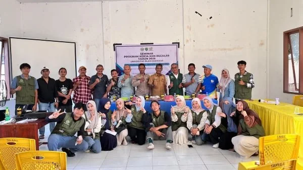 Mahasiswa KKN UIM Kelurahan Takkalasi. Dok. Ist
