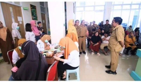 Pj Bupati Jeneponto, Junaedi Bakri melakukan inspeksi mendadak (sidak) di RSUD Lanto Daeng Pasewang.