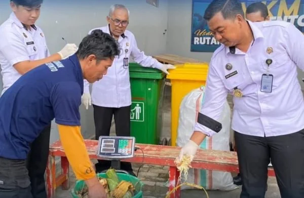 Rumah Tahanan Negara (Rutan) Kelas IIB Jeneponto melaksanakan kegiatan penimbangan dan pengelolaan sampah terpadu. (Dok: Ist)