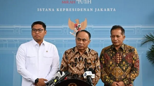 Menteri Koperasi Budi Arie Setiadi dan Wakil Menteri Pertanian (Wamentan) Sudaryono mengungkapkan berbagai langkah strategis usai menghadiri rapat bersama Presiden Prabowo di Istana Merdeka Jakarta (Dok : Ist).