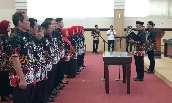 Pj Gubernur Sulsel, Prof Zudan Arif Fakrulloh saat melantik pejabat fungsional di Kantor Gubernur Sulsel (Dok: Nofi KabarMakassar)