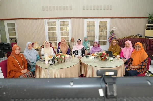 DWP Sulsel pada agenda Halal Bihalal dirangkaikan dengan peringatan Hari Kartini di Rujab Sekprov Sulsel (Dok: Int)