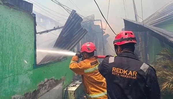 Kebakran asrama kesdam Hasanuddin Makassar (Dok:Ist)