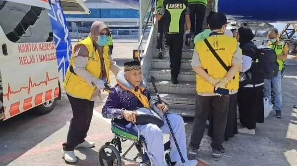 Jemaah Haji Kloter 27 tiba di Makassar (Dok : ist).