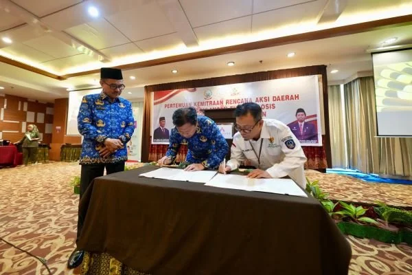 Sekprov Sulsel, Jufri Rahman pada Pertemuan Kemitraan Rencana Aksi Daerah Penanggulangan Tuberkolosis (Dok: Ist)