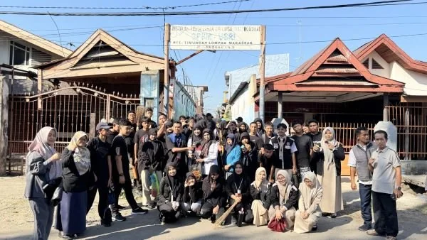 Siswa Baru Bosowa School Makassar Kunjungi Urban Farming dan IPAL Bontoala. (Dok: Ist)
