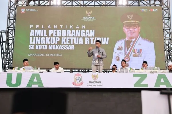 Wali Kota Makassar, Moh Ramdhan "Danny" Pomanto dalam peluncuran program Makassar Kota Zakat Dunia, Sabtu (18/5).