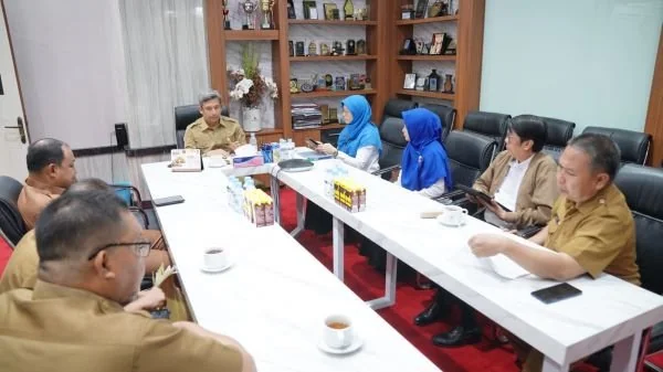 Pj Sekda Sulsel - Deputi BPJS Kesehatan Wilayah IX Bahas Peningkatan Kualitas Layanan Kesehatan.