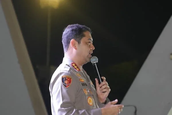 Kapolrestabes Makassar, Kombes Pol Arya Perdana saat Berdialog dengan Pemuda Cipayung Plus, (Dok: Ist).