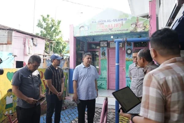 Wali Kota Makassar saat mrngunjungi aset pemkot di Tallo (Dok : Ist).