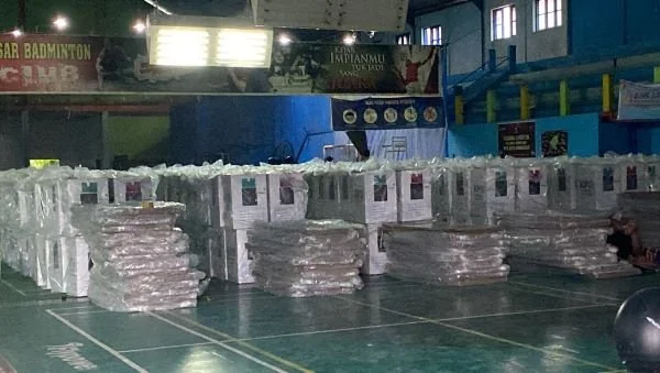 Logistik surat suara (Dok: Atri KabarMakassar).
