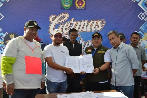 Bank Sulselbar Cabang Maros menandatangani MoU dengan tiga Badan Usaha Milik Desa (BUMDes) di Kecamatan Moncongloe (Dok : Ist).
