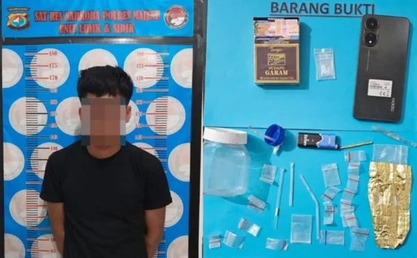 Pelaku dan barang bukti saat diamankan polisi (Dok : Ist).