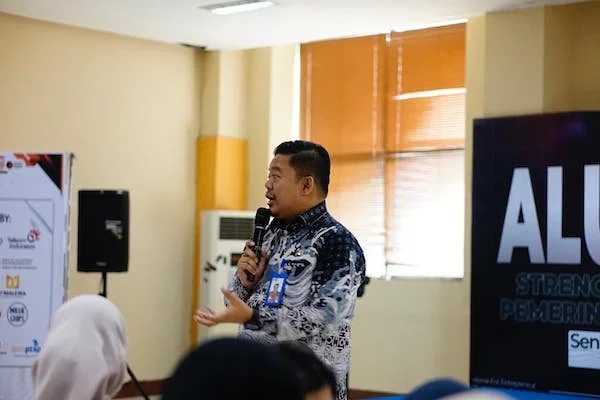 Pelaksanaan Alumni Talk bertajuk Strengthening Collaboration, Pemerintah dan Wirausaha Muda (Dok: Ist)