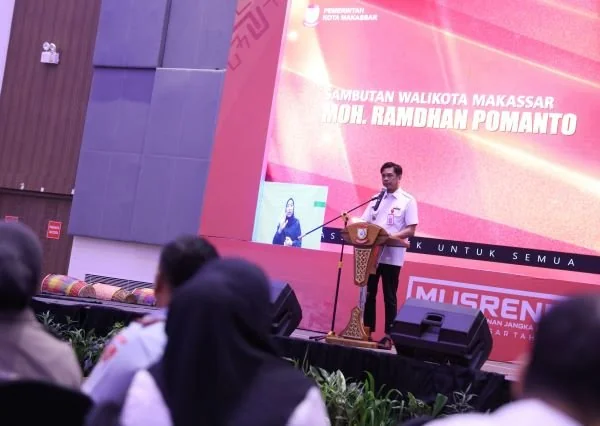 PJ Sekda Wali Kota Makassar, Firman Hamid Pagarra membuka Musrenbang RPJPD 2025-2045.