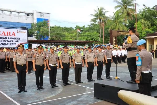 Upacara Kenaikan Pangkat Personel Polres Takalar. (Dok: Ist)