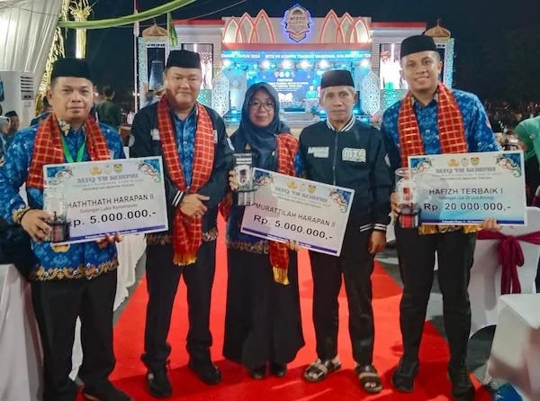 kafilah Sulbar yang berhasil juara di MTQ VII KORPRI di Palangkaraya (dok: Ist)