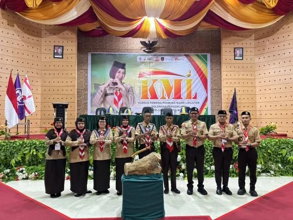 Kasi Pelayanan Tahanan, Angga Satrya, mengikuti Kursus Mahir Lanjutan (KML) Pramuka yang diselenggarakan oleh Kwartir Cabang (Kwarcab) Kota Makassar. Dok. Ist