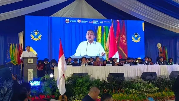 Wali Kota Makassar Munafri Arifuddin saat Memberikan Sambutan dalam Penyambutan Maba Unibos (Do: Sinta KabaMakassar).