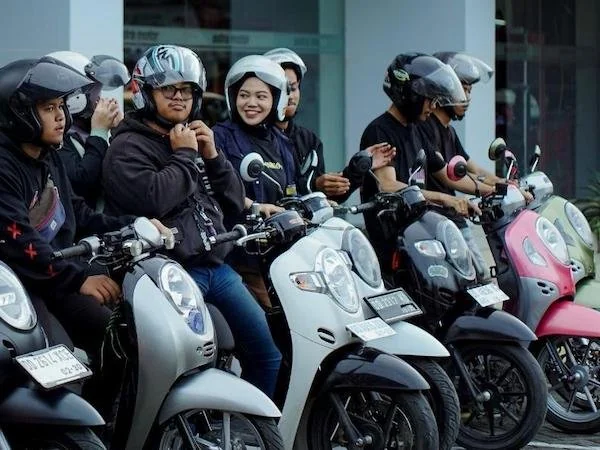 Komunitas pecinta Honda Scoopy pada acara Scoopy Velocreativity Jilid Kedua (Dok: Ist)