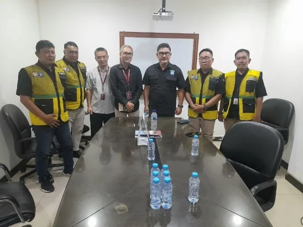 Pertemuan strategis Perumda Parkir Makassar bersama manajemen Gowa Makassar Tourism Development (GMTD)  (Dok : Ist).